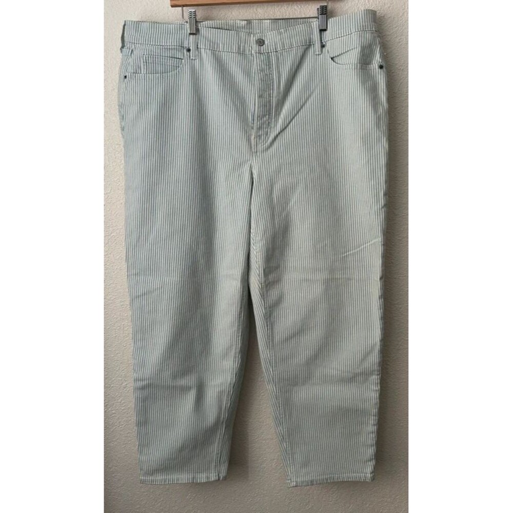 Old Navy Sky Hi Straight Leg Jeans Size 22